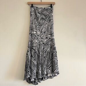 Vintage black and white floral/abstract reversible midi skirt, Lola P., size S
